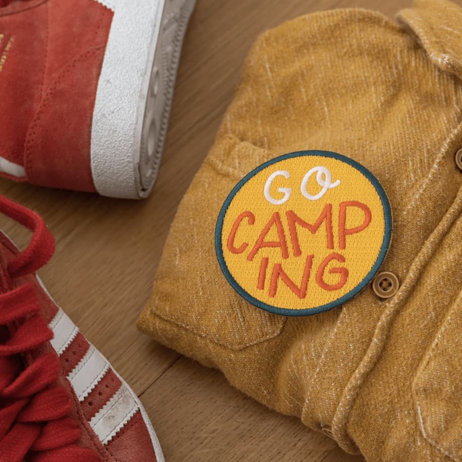 Patch Anstecker - Go Camping, Roadtyping
