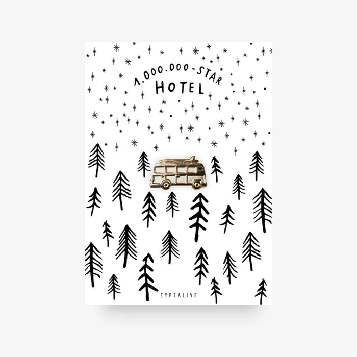 Pin Gold, typealive