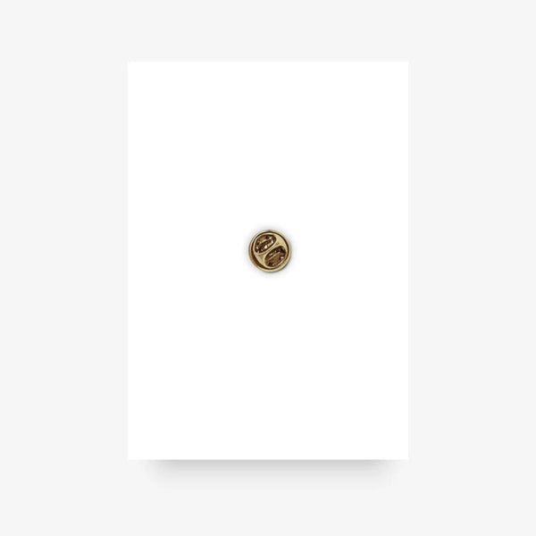 Pin Gold, typealive