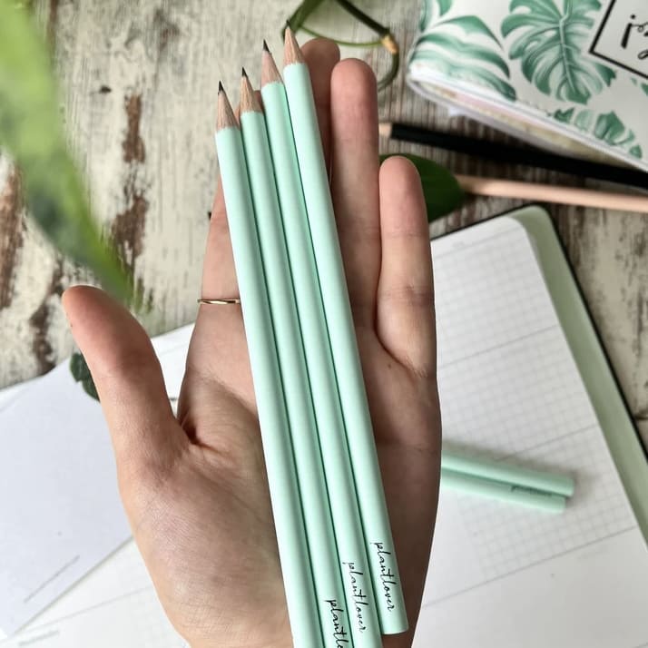 Bleistift mit Gravur „plantlover“ 1 Stück, plantyintroverts