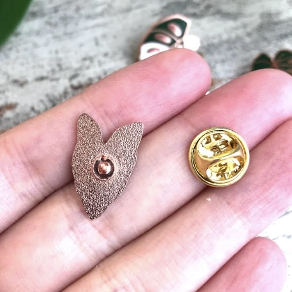 Pin Emaille „syngonium Blatt“,plantyintroverts