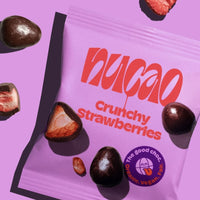 Nucao schokofrüchte  crunchy strawberries, the nu+company